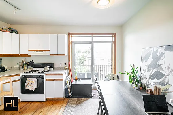 Rented by Highline Residential | media 7