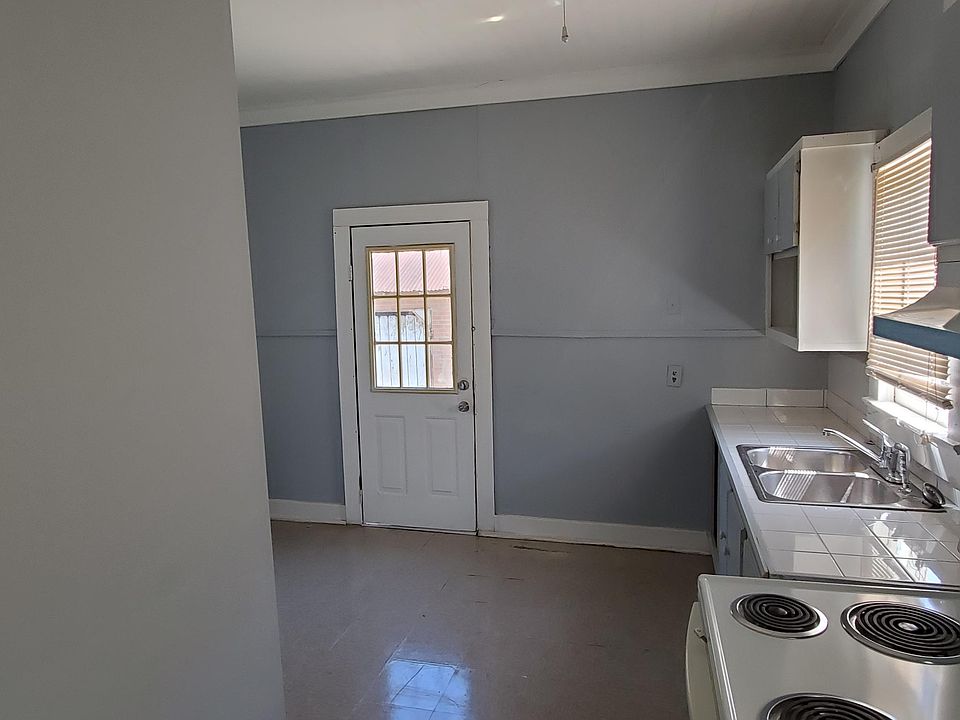 1st image of 219 Blanchard St