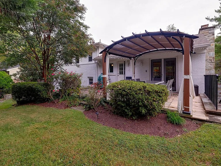 9420 Holland Ave — Photo 61
