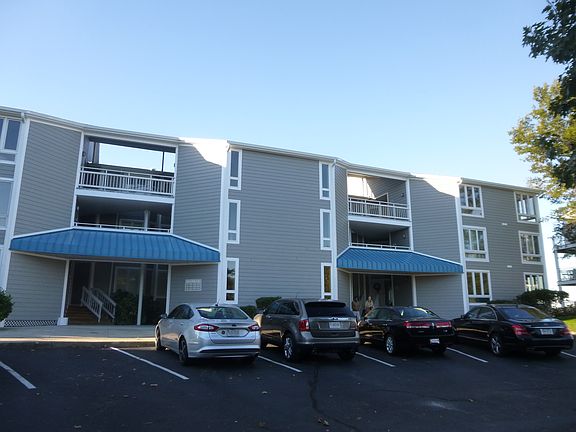 4th image of 937 Oyster Cove Dr