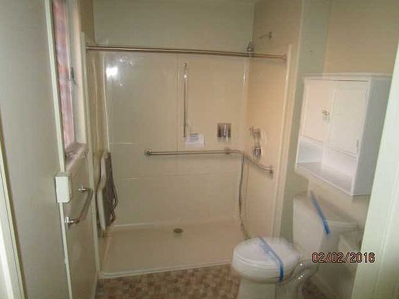 4th image of 40 Trellis Dr