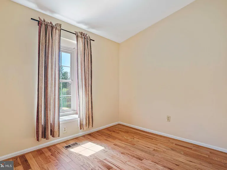 11322 Baritone Ct — Photo 17