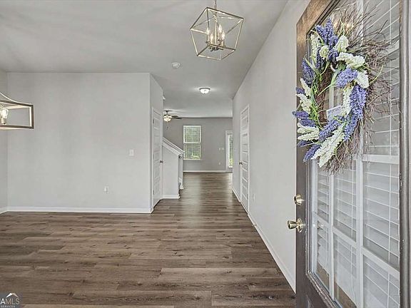 5th image of 212 McGinnis Cir