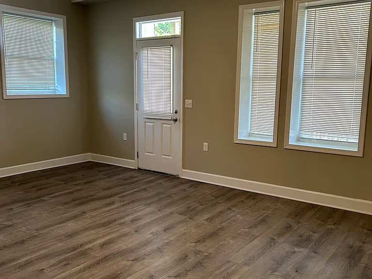 140 W Antietam St #4 — Photo 8
