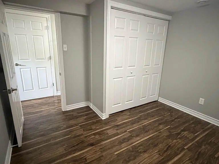 1199 Old Montreal Rd #B — Photo 12
