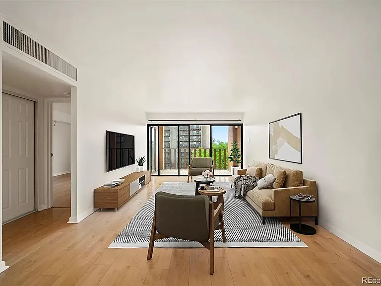 400 S Lafayette St #604 — Photo 3