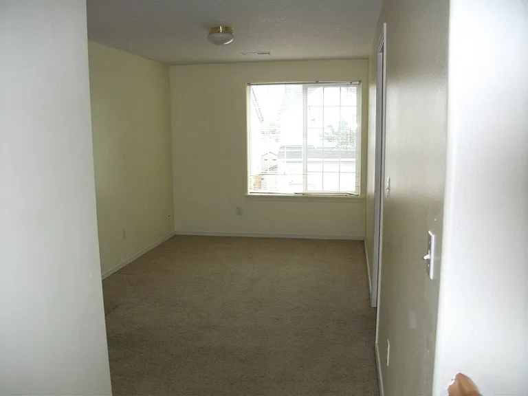 15012 NE 68th Way — Photo 6