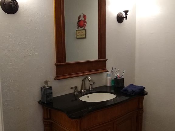 3rd image of 7510 N Jensen Pl