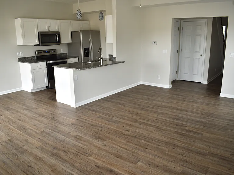 Emerald Point Landing — Photo 20