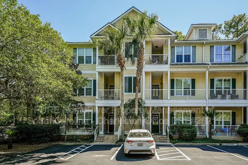 2 bed, 2.0 bath, 1000 sqft, $1,799 — Photo 1