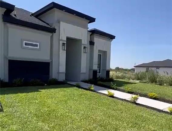 2nd image of 1015 Rockford Dr