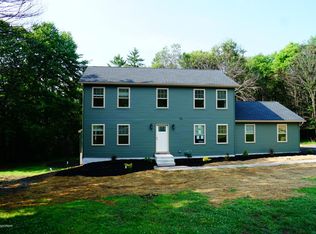 230 Ridge Ct, Saylorsburg, PA 18353