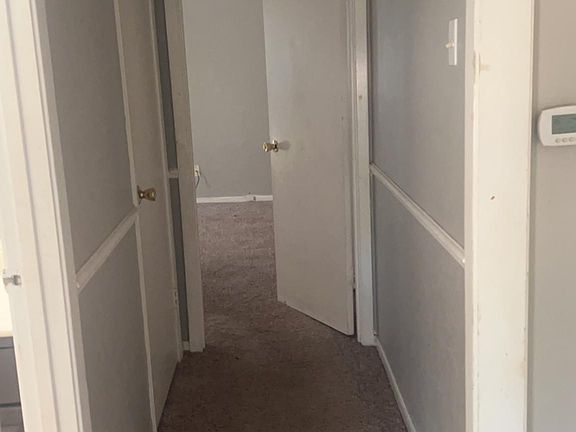 4th image of 6725 Greenwood Dr