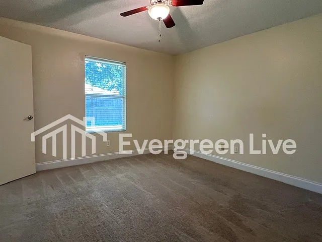 105 Viola Ct — Photo 9