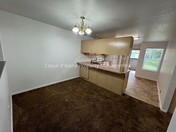 4th image of 835 N Siony Ln #D