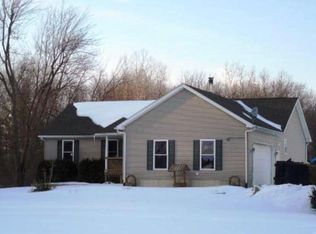 8221 Tubspring Rd, Almont, MI 48003