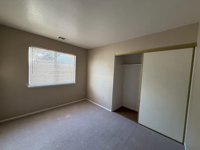 501 Sears Dr — Photo 5
