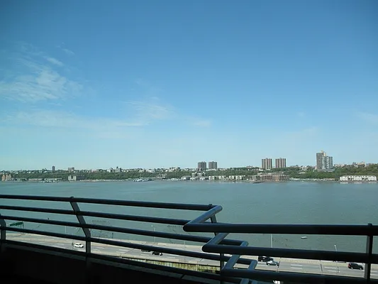 Sold by Avenue NYC Realty, Inc. | media 23