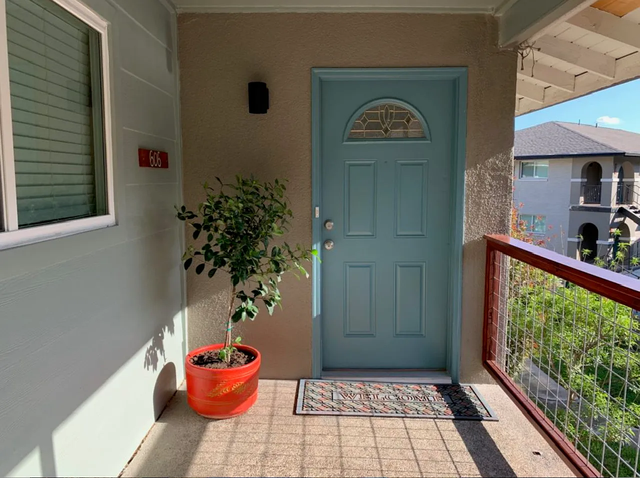3 bed, 2.0 bath, 1275 sqft, $1,395 — Photo 2