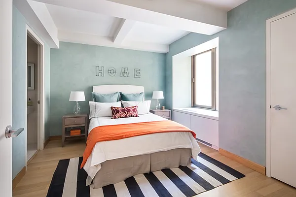 Sold by Corcoran | media 14