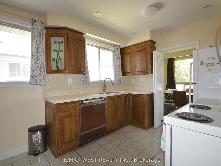 84 Kearney Dr — Photo 7