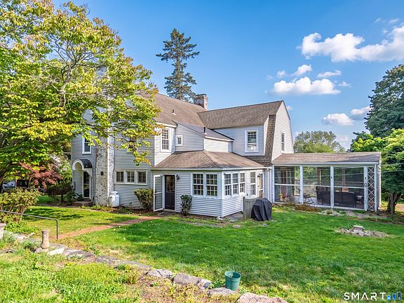 3rd image of 98 Maple Road