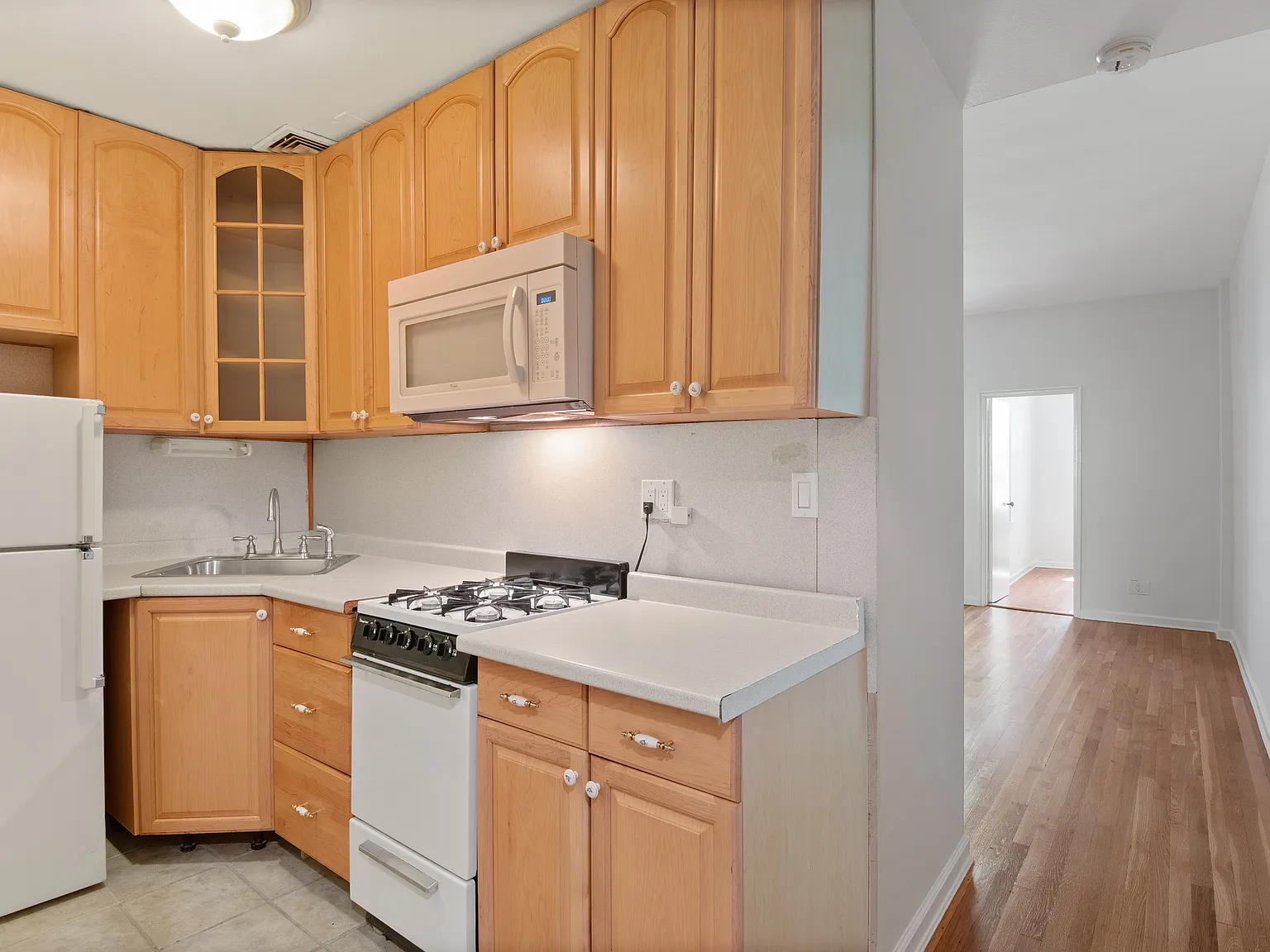 421 East 78th Street — Photo 2