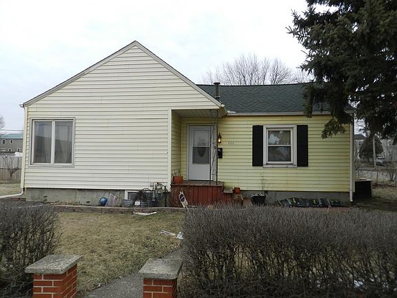 2nd image of 582 Catherine Ave