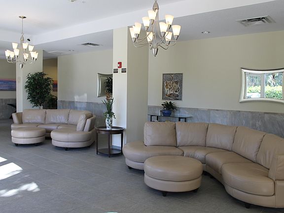 5th image of 110 Warsteiner Way APT 803