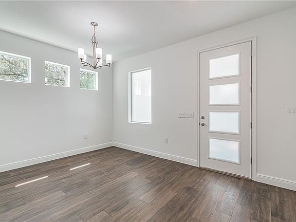 4th image of 2113 W Carmen St