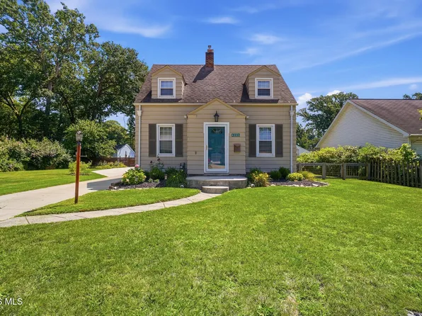 4221 Rugby Dr, Toledo, OH 43614