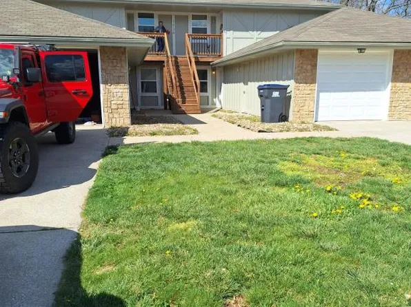 1036 NE Lindsay Ave, Lees Summit, MO 64086