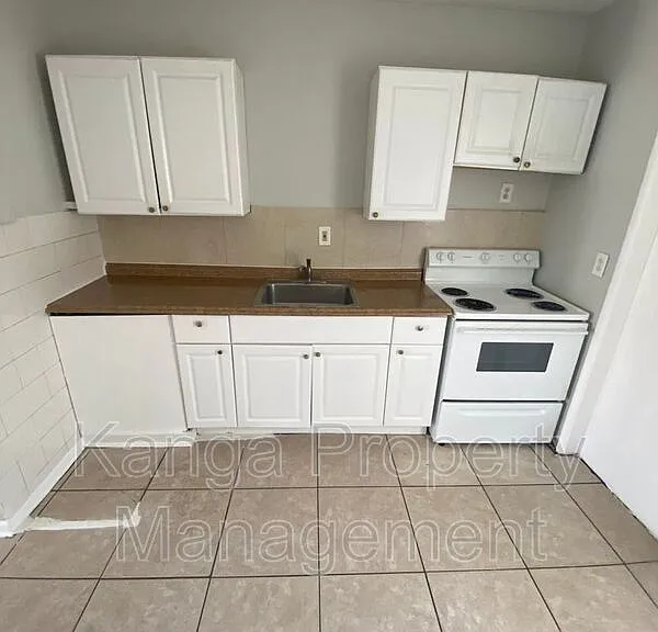 3716 Henry Ave — Photo 3