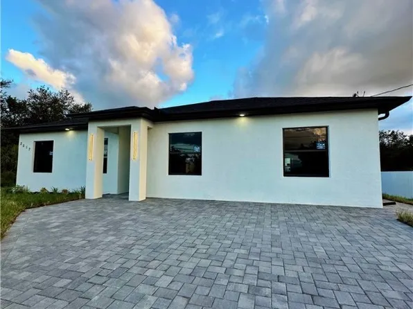 2517 54th St, Lehigh Acres, FL 33976