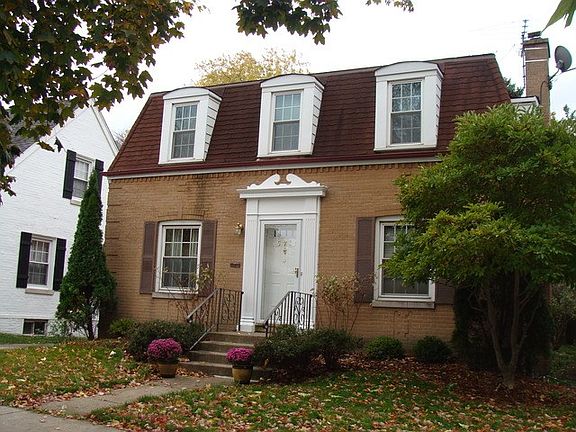 2nd image of 5739 N Kerbs Ave