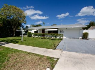 41 Willow Rd, Tequesta, FL 33469