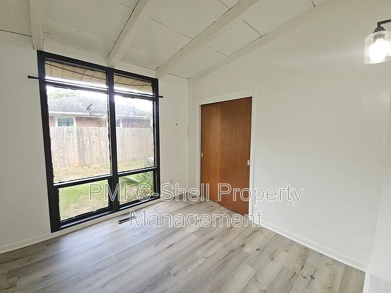 11 Brandywine Rd — Photo 5