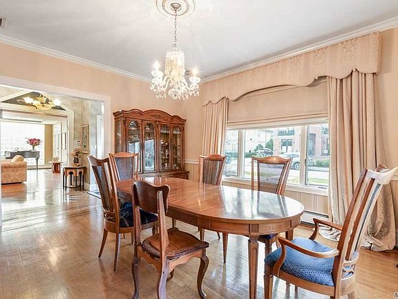 4th image of 6 Weston Pl