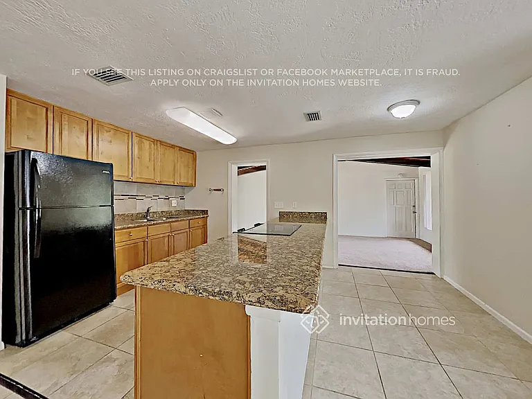 207 Redwood Ave — Photo 7