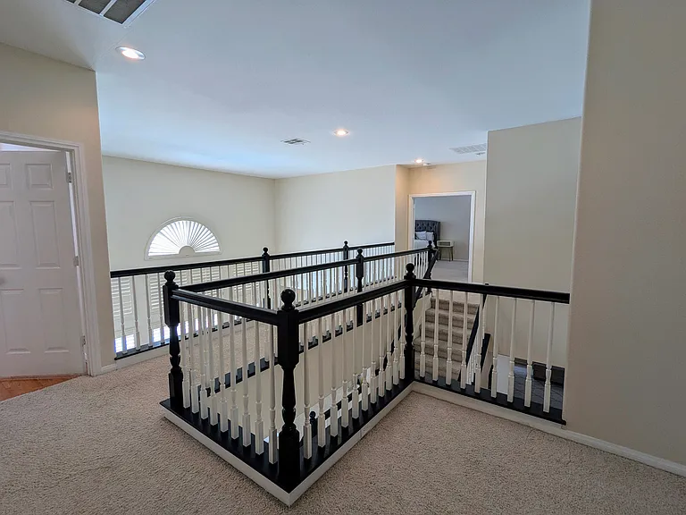 11025 Edina Ct — Photo 16