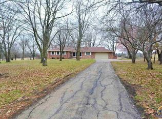 5929 SW Urish Rd, Topeka, KS 66610