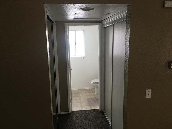 5th image of 3719 Oak Creek Dr APT B
