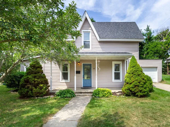 65 Pleasant St, Oxford, MI 48371