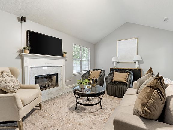 5th image of 1199 King Arthur Ct