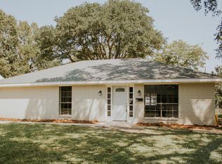 302 5th St, Abbeville, LA 70510