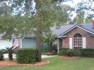 3454 Charmont Dr, Jacksonville, FL 32277