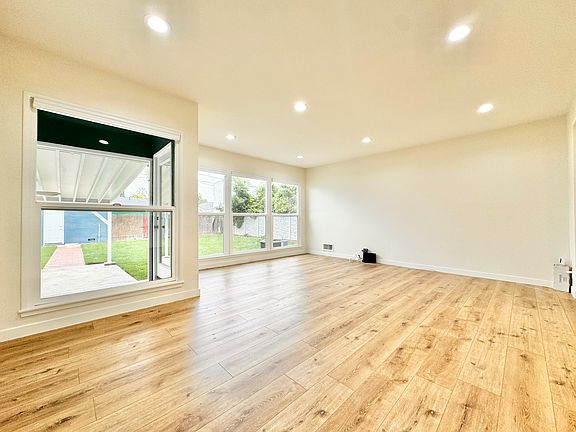 3rd image of 17035 Burton St #1A