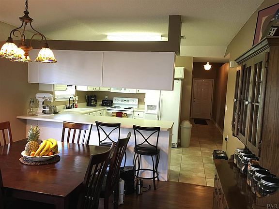 5th image of 5586 Meadow Creek Pl
