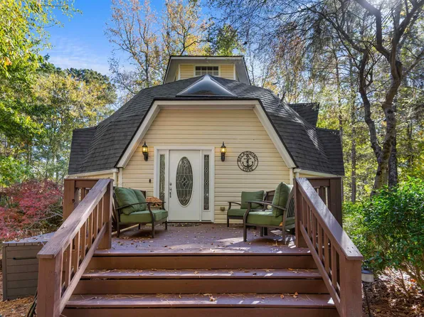 1251 White Oak Dr, White Plains, GA 30678