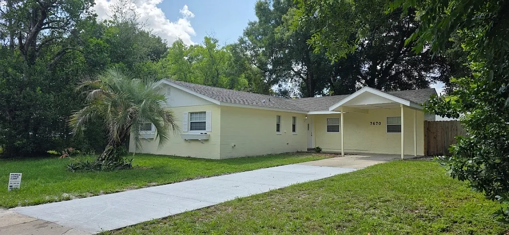 3 bed, 1288 sqft, $1,800 — Photo 1